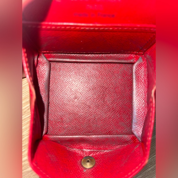 Authentic -Used- Louis Vuitton Red Leather Coin Box Wallet - Picture 4 of 6